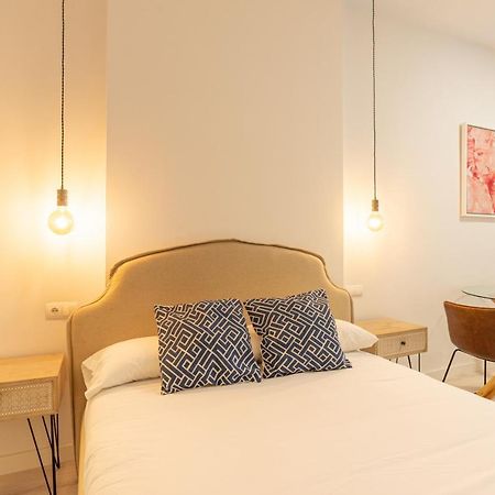 Appartamento Urbe10 Plaza De La Constucion Premium Loft Málaga Esterno foto
