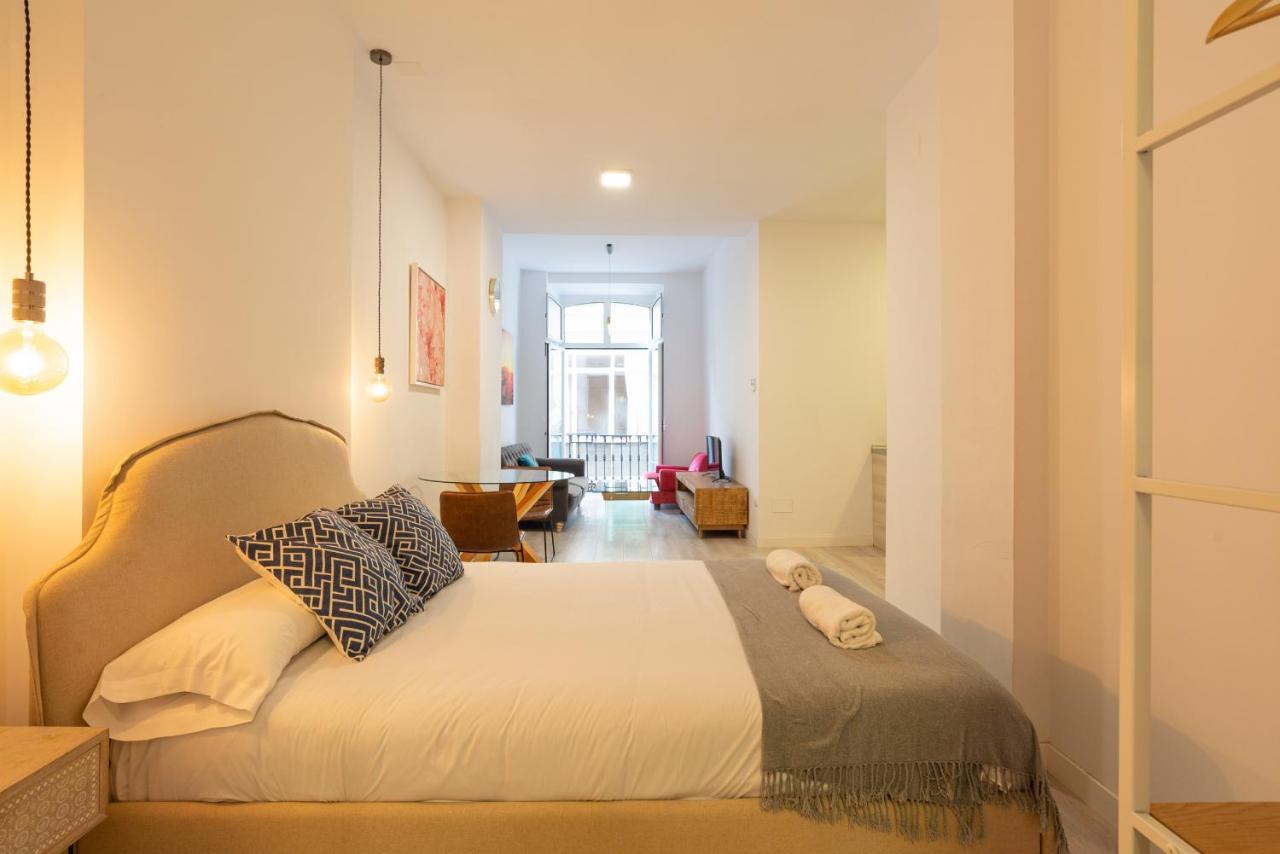 Appartamento Urbe10 Plaza De La Constucion Premium Loft Málaga Esterno foto